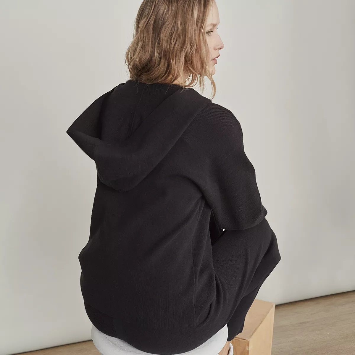 Elizabeth and James_2